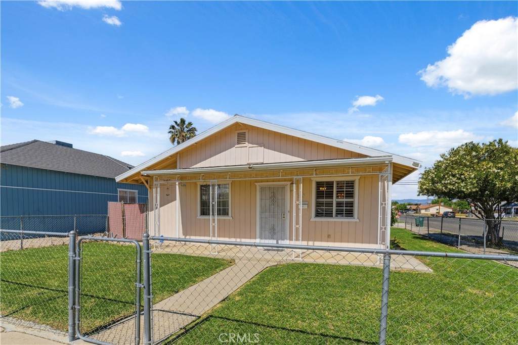 https://bt-photos.global.ssl.fastly.net/socal/orig_boomver_1_422237178-2.jpg