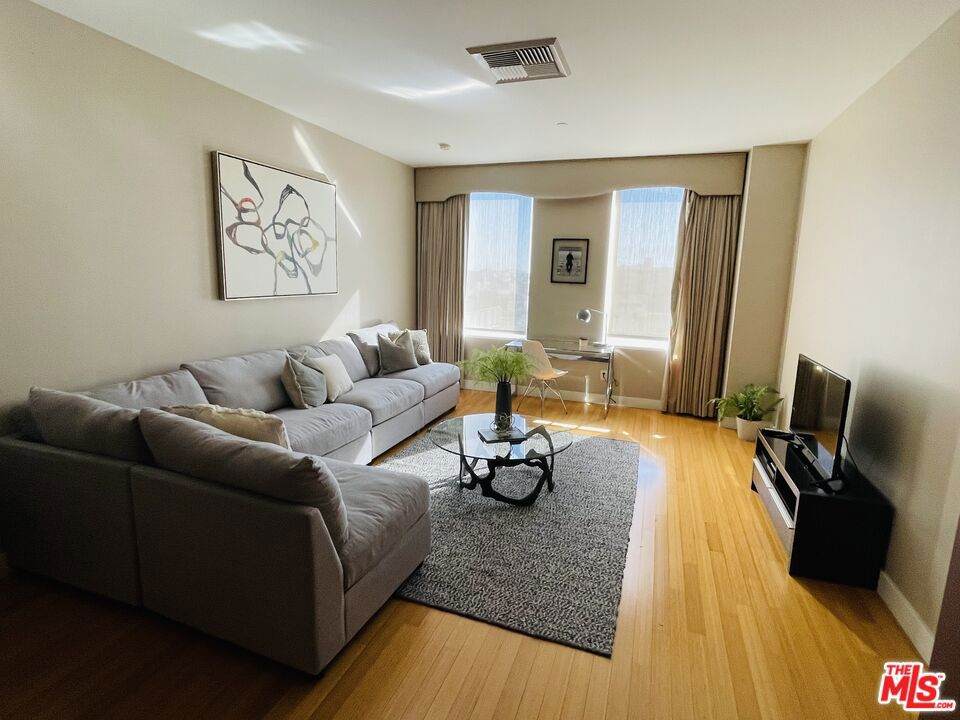https://bt-photos.global.ssl.fastly.net/socal/orig_boomver_1_422243099-2.jpg