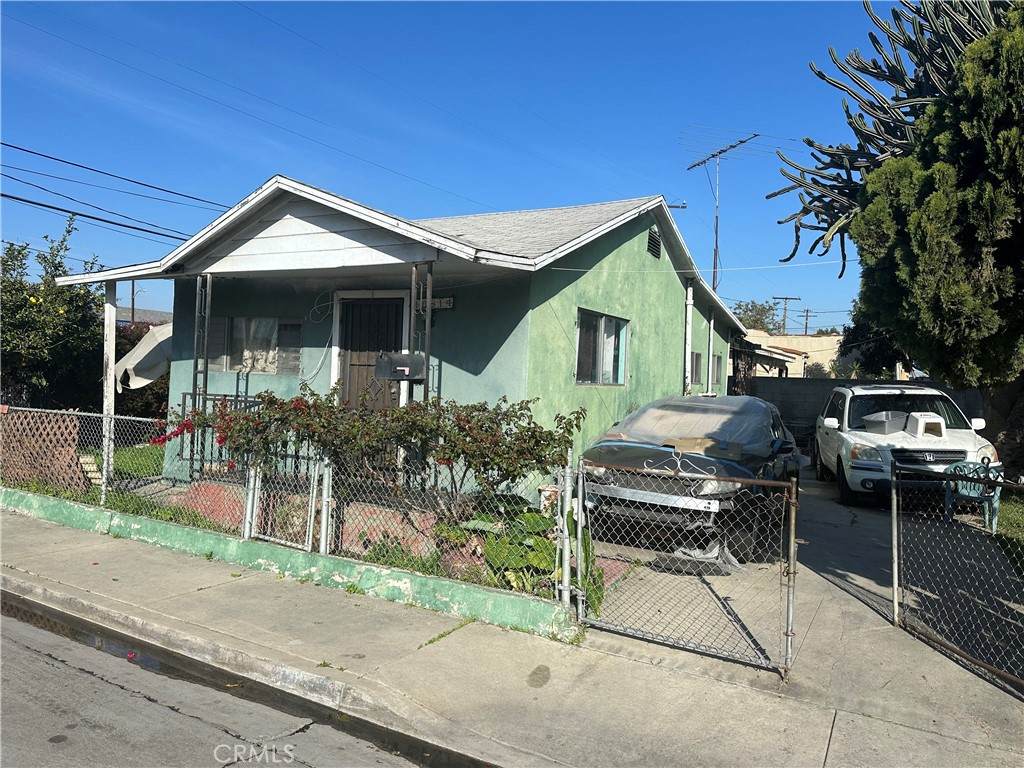 10814 Watts Avenue - Photo 1