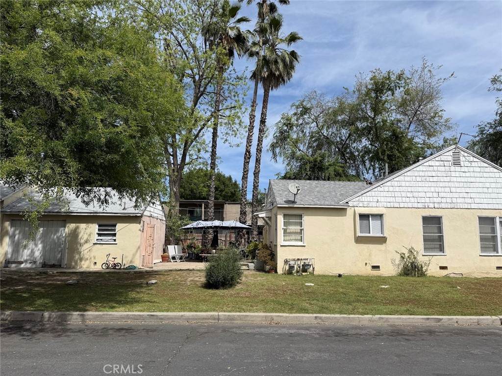 https://bt-photos.global.ssl.fastly.net/socal/orig_boomver_1_422246230-2.jpg