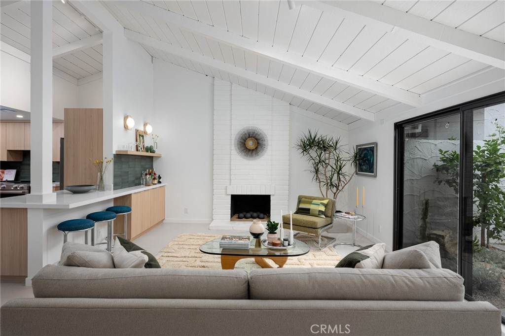2255 Miramonte - Photo 1