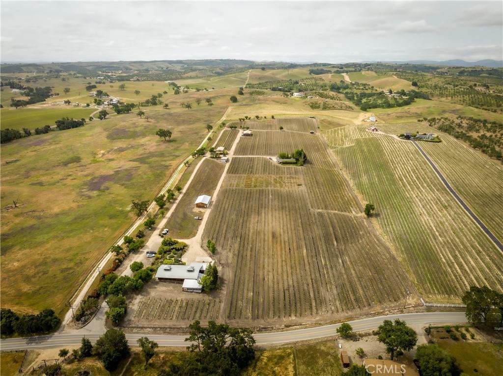 5575 El Pomar - Photo 1