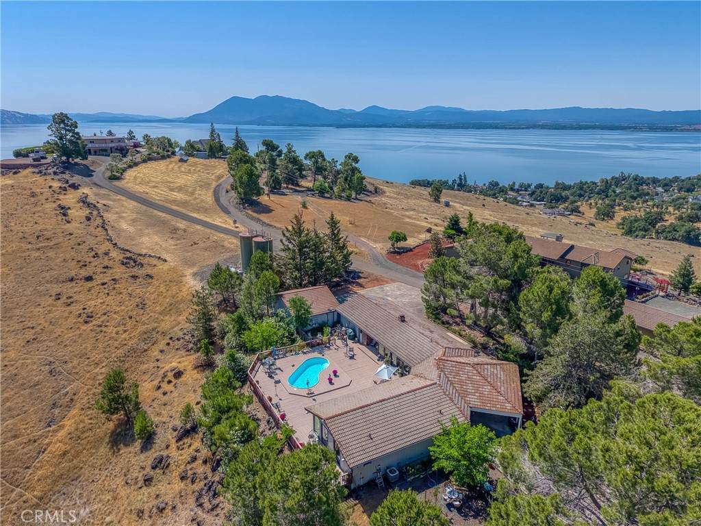 460 Lake Vista Drive - Photo 1