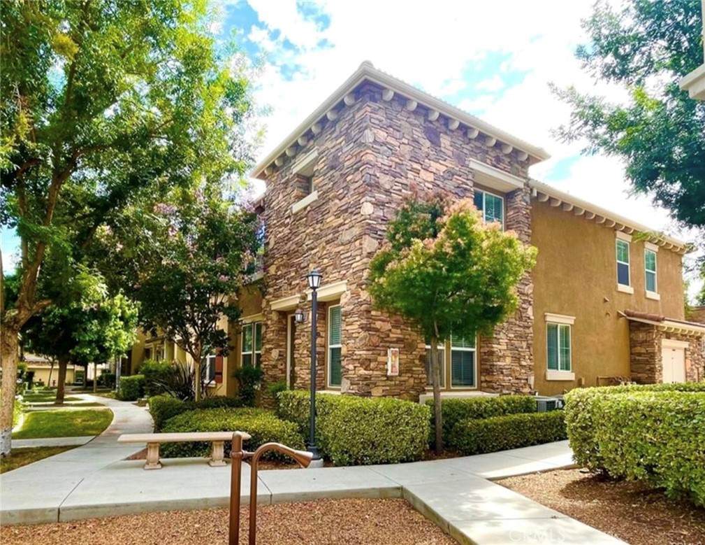 30505 Canyon Hills Road - Photo 1