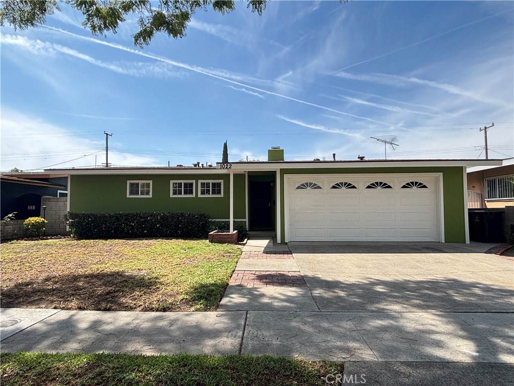 1022 Concord St - Photo 1