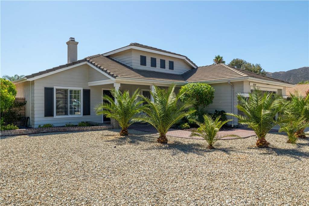 https://bt-photos.global.ssl.fastly.net/socal/orig_boomver_1_422381685-2.jpg