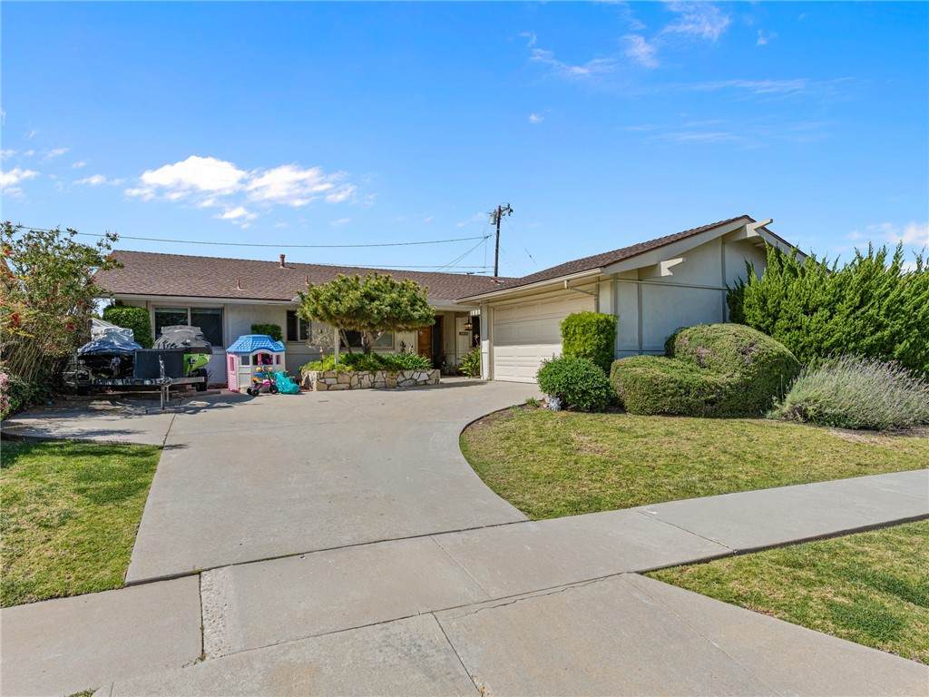 28031 Acana Road - Photo 1