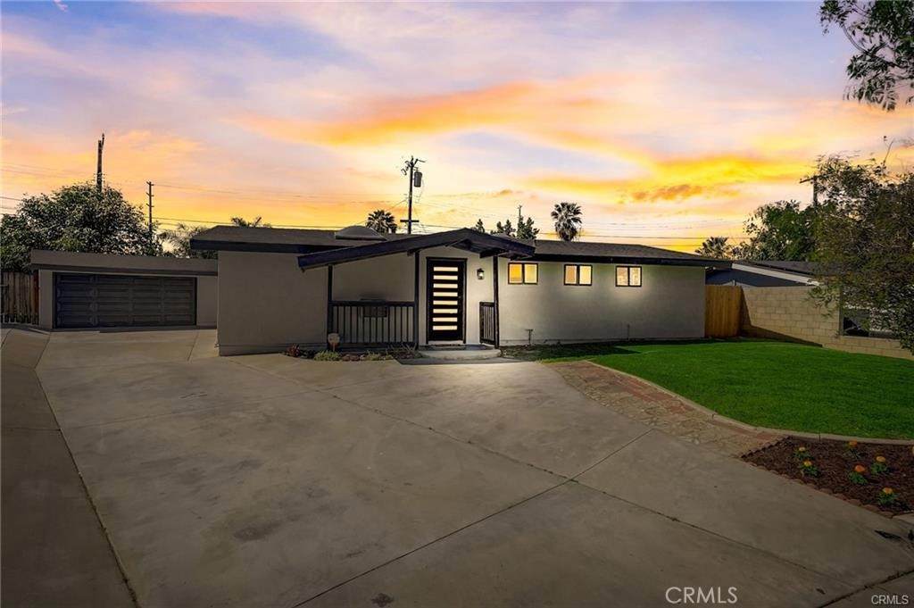 8845 Mentone - Photo 1
