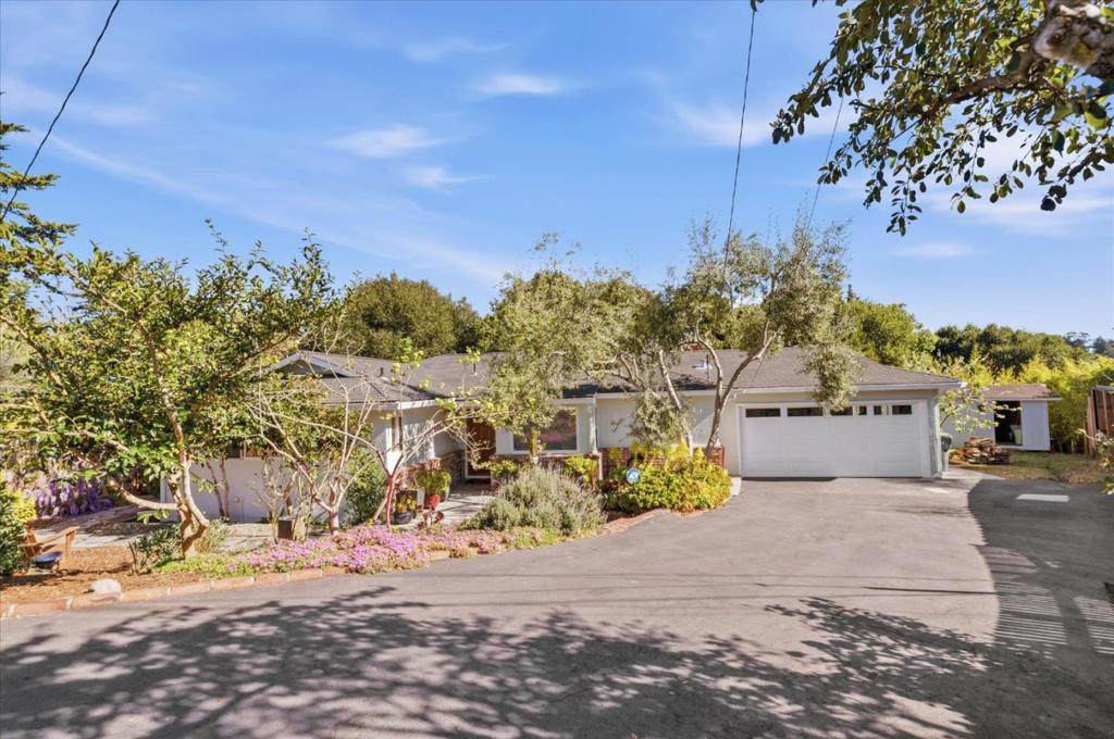 224 Sierra Vista Court - Photo 1