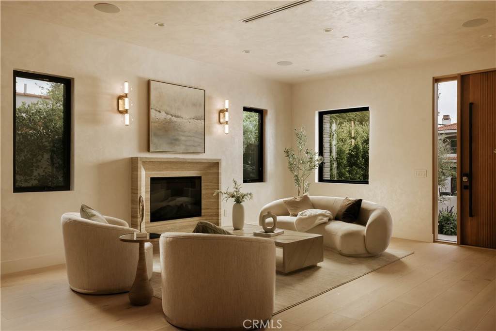 https://bt-photos.global.ssl.fastly.net/socal/orig_boomver_1_422499701-2.jpg