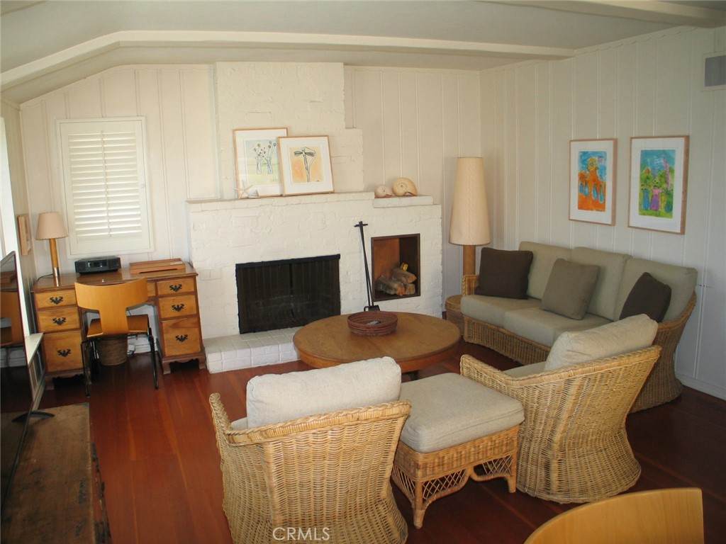 https://bt-photos.global.ssl.fastly.net/socal/orig_boomver_1_422536248-2.jpg