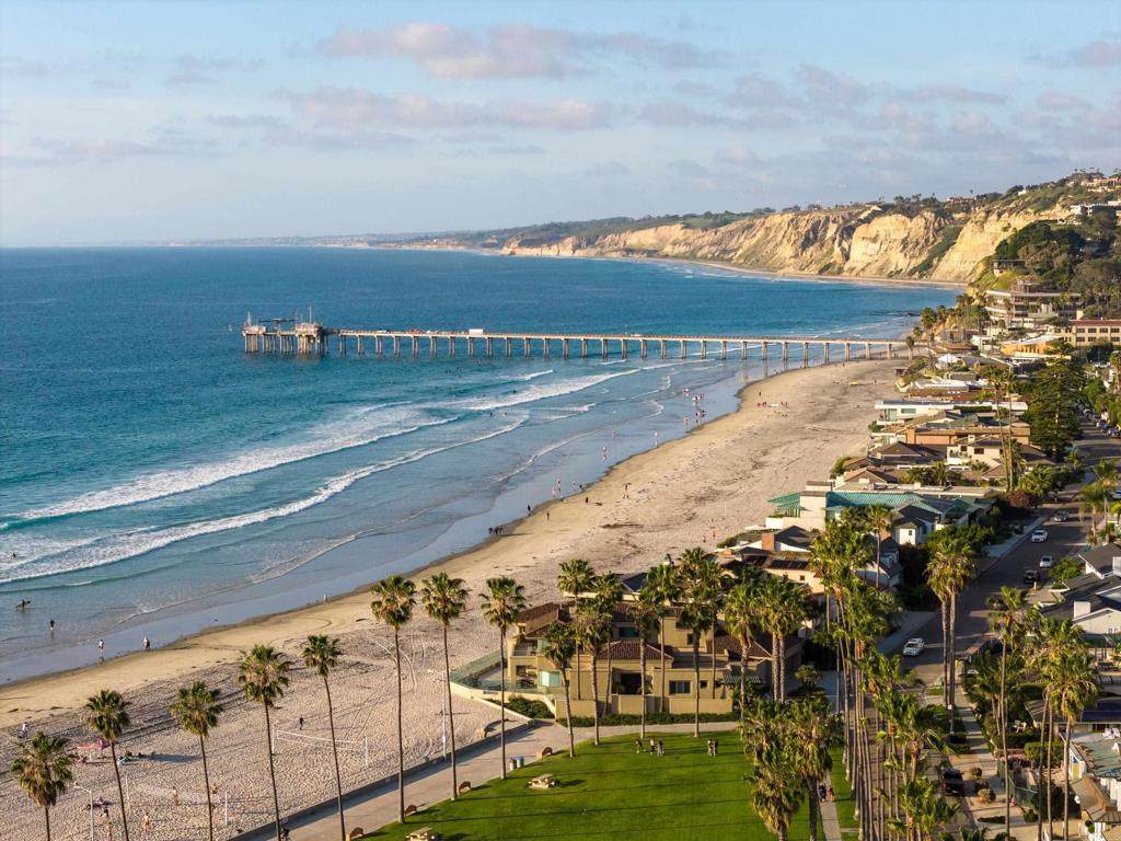 https://bt-photos.global.ssl.fastly.net/socal/orig_boomver_1_422610527-2.jpg