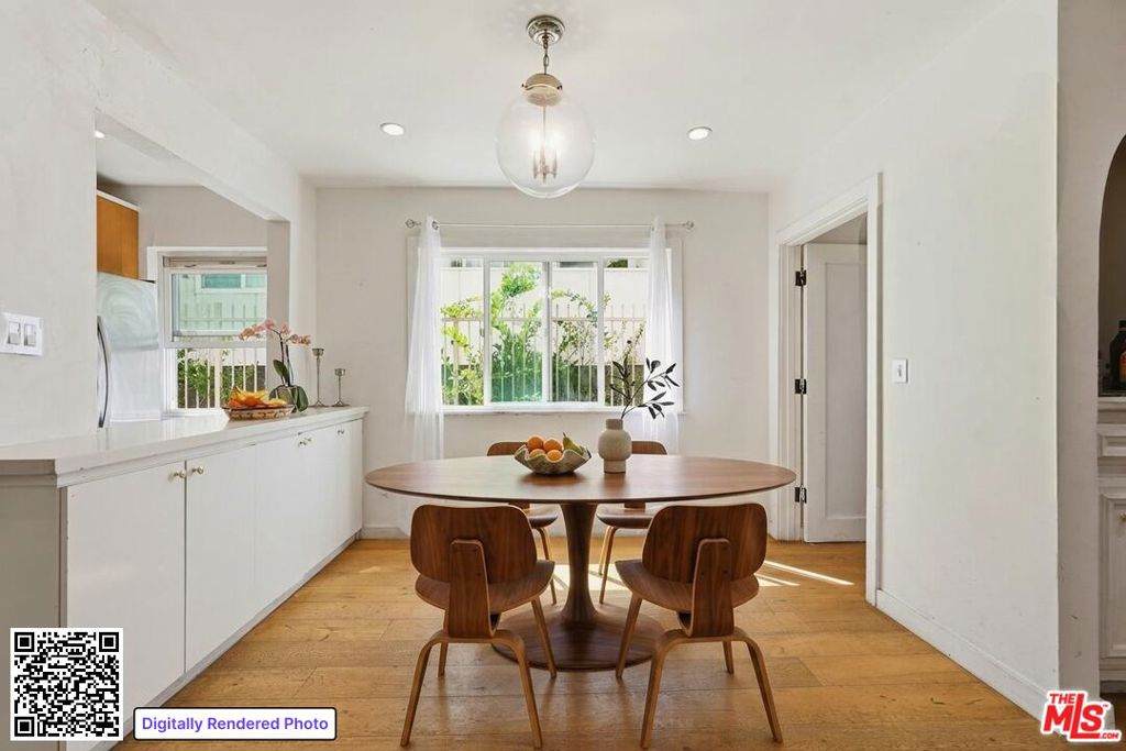 625 Flores Street - Photo 1