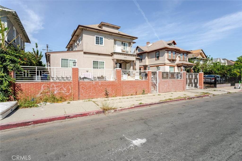 https://bt-photos.global.ssl.fastly.net/socal/orig_boomver_1_422618446-2.jpg