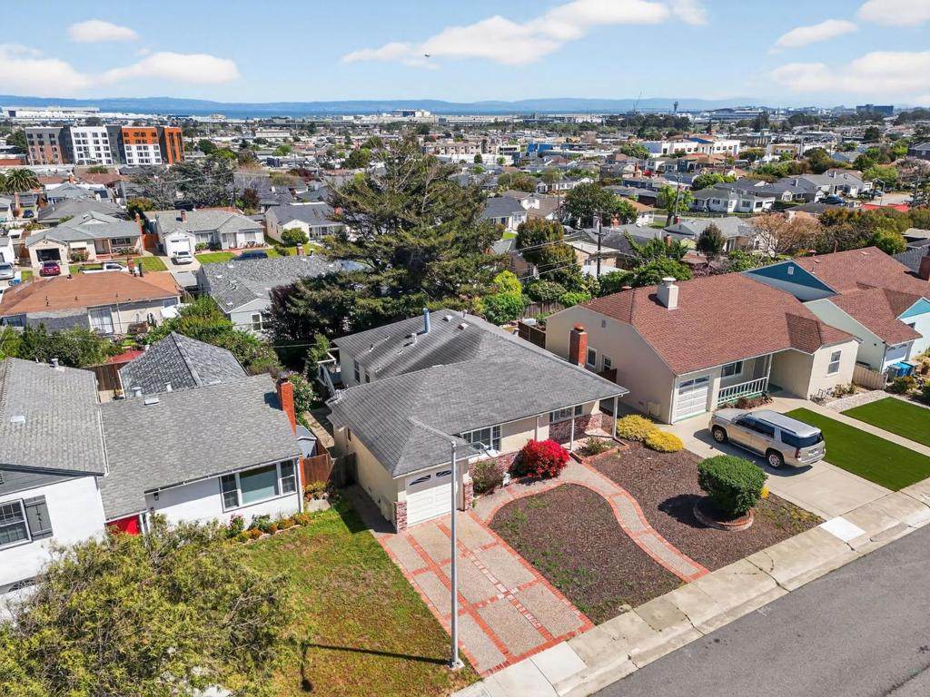 750 Magnolia Avenue - Photo 1