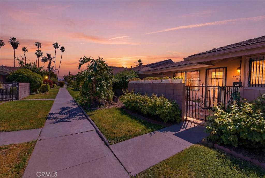 https://bt-photos.global.ssl.fastly.net/socal/orig_boomver_1_422636550-3.jpg