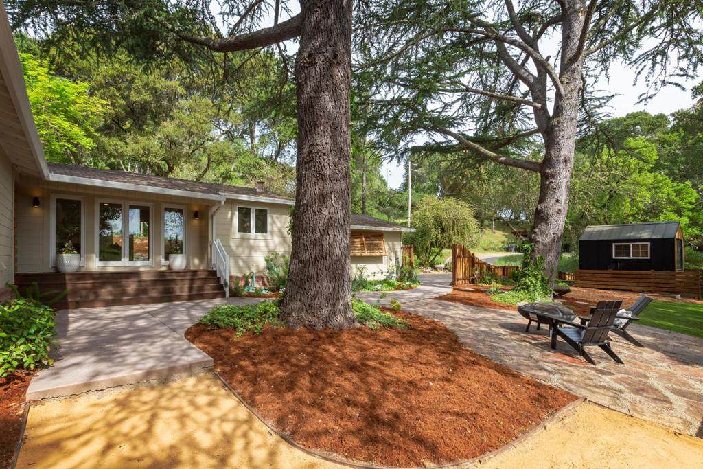 377 Wayside Road - Photo 1