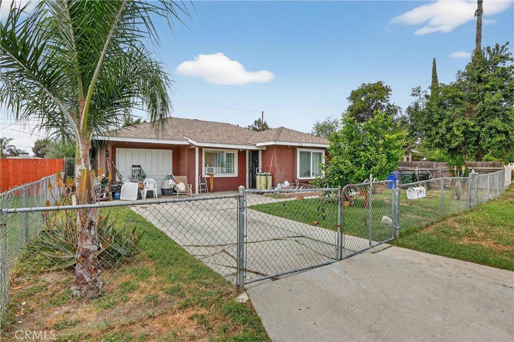 https://bt-photos.global.ssl.fastly.net/socal/orig_boomver_1_422652327-2.jpg