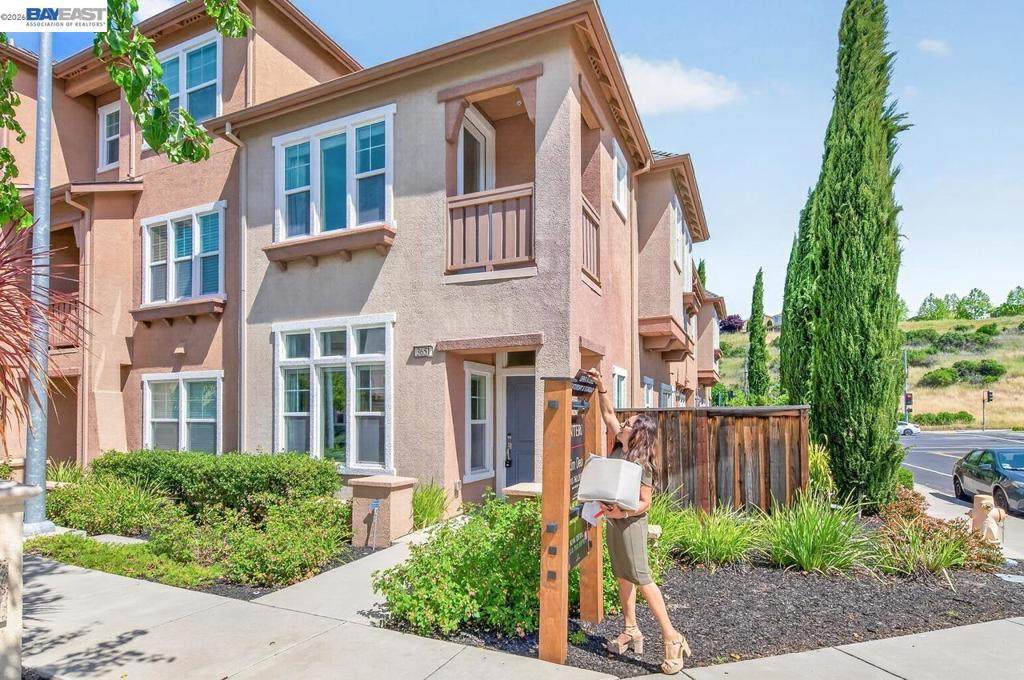 https://bt-photos.global.ssl.fastly.net/socal/orig_boomver_1_422661168-2.jpg