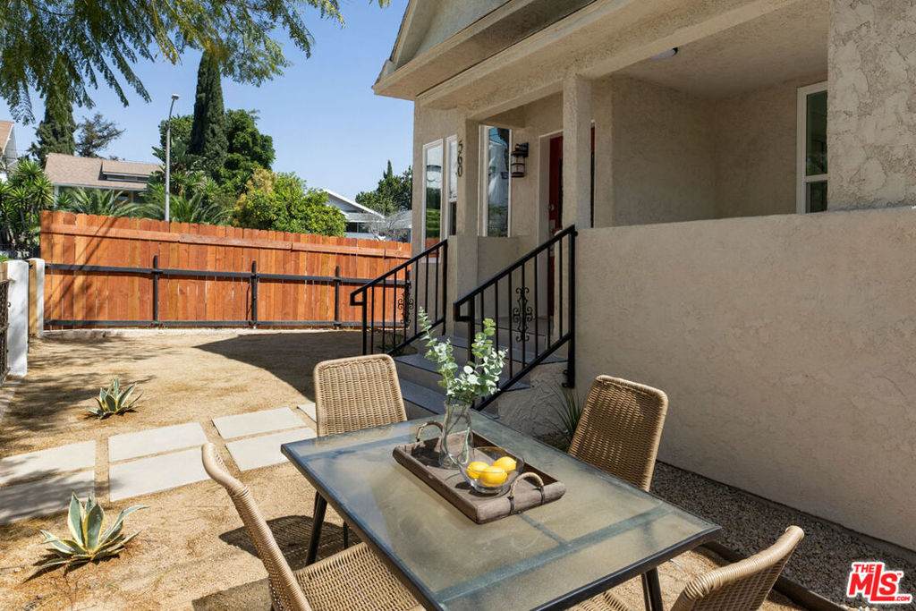 https://bt-photos.global.ssl.fastly.net/socal/orig_boomver_1_422663812-2.jpg