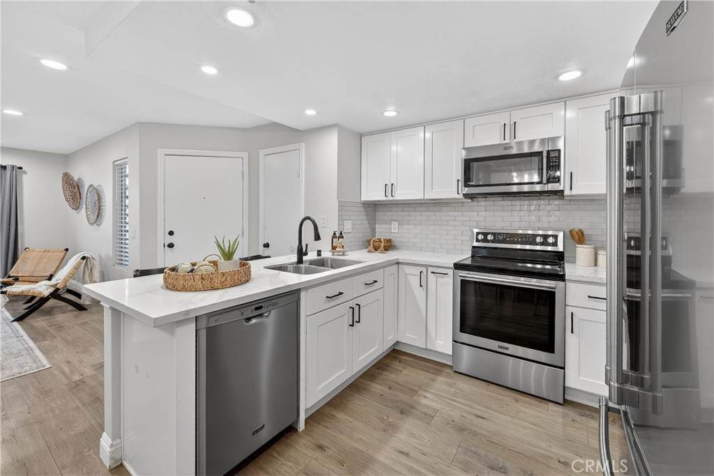 2800 Keller - Photo 1