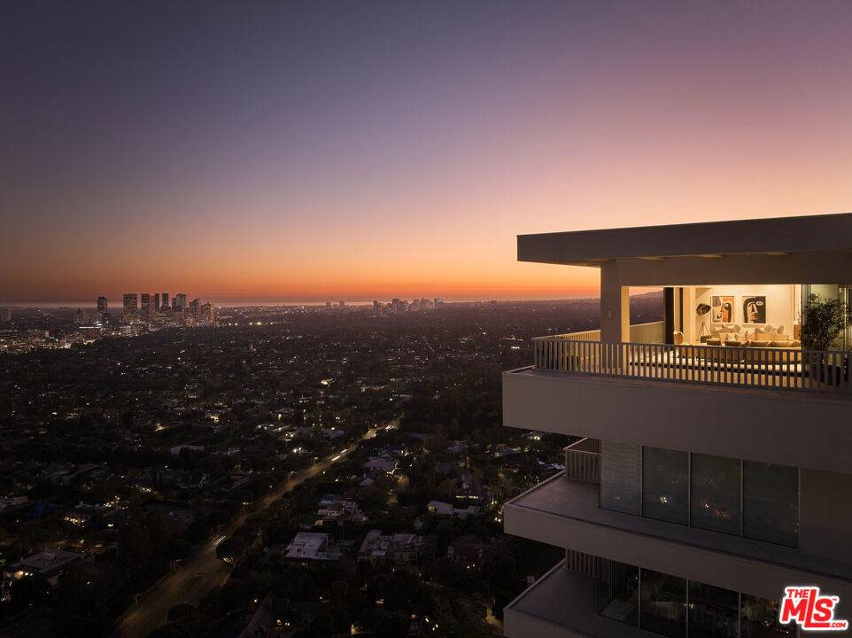 9255 Doheny Road - Photo 1