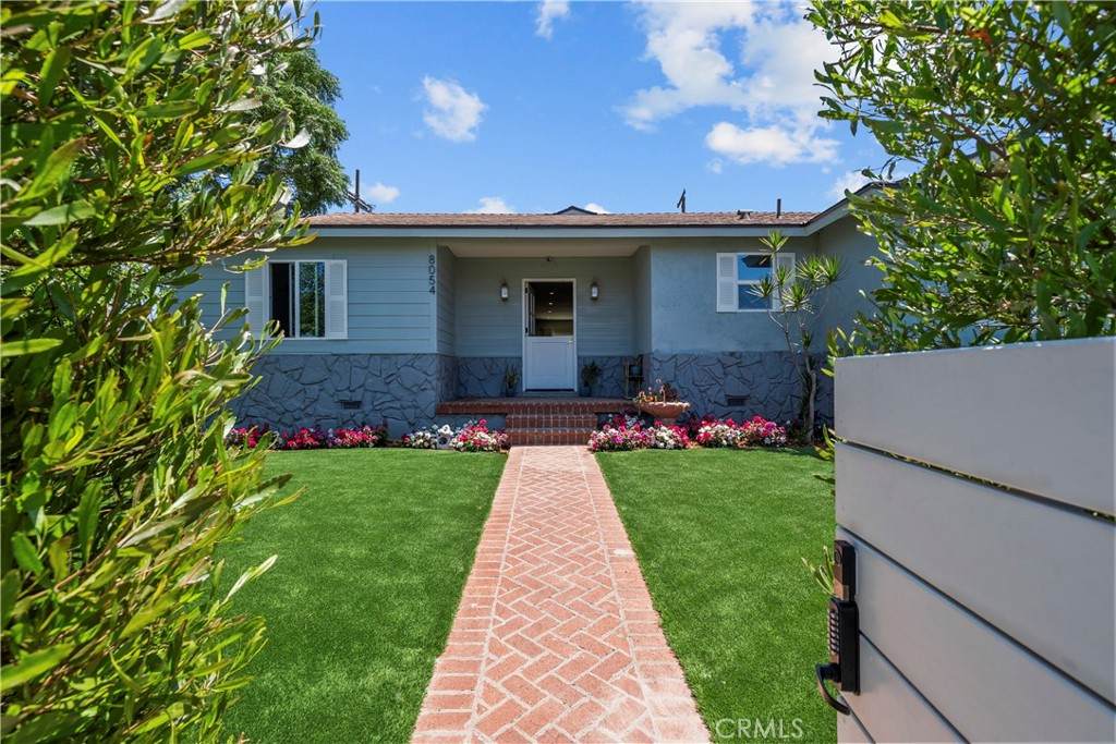 https://bt-photos.global.ssl.fastly.net/socal/orig_boomver_1_422671106-2.jpg