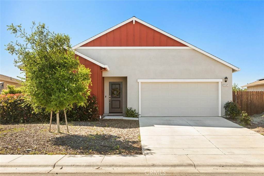 1542 Oakwood Drive - Photo 1
