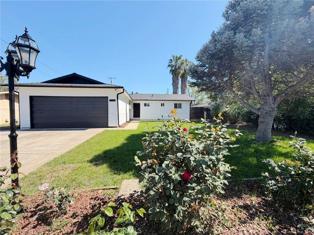 2530 Ceres - Photo 1