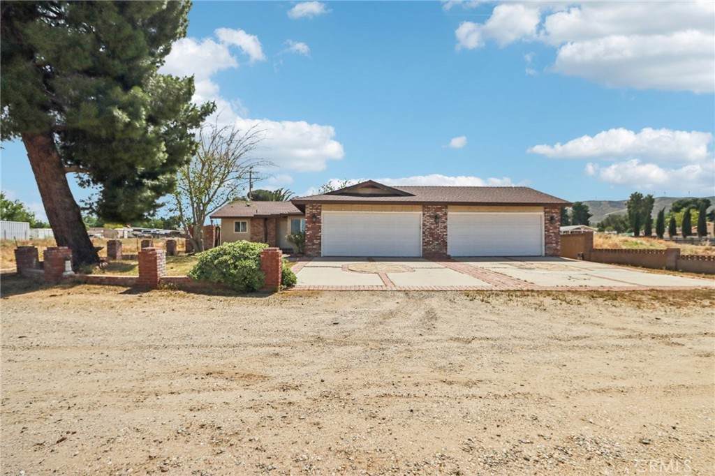 5209 Avenue M8 - Photo 1