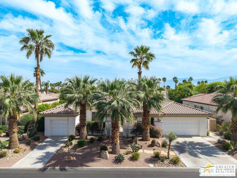 34 Oakmont Drive - Photo 1