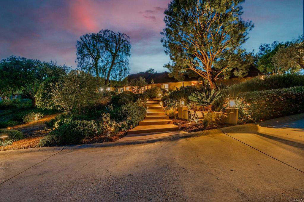 https://bt-photos.global.ssl.fastly.net/socal/orig_boomver_2_422677743-2.jpg