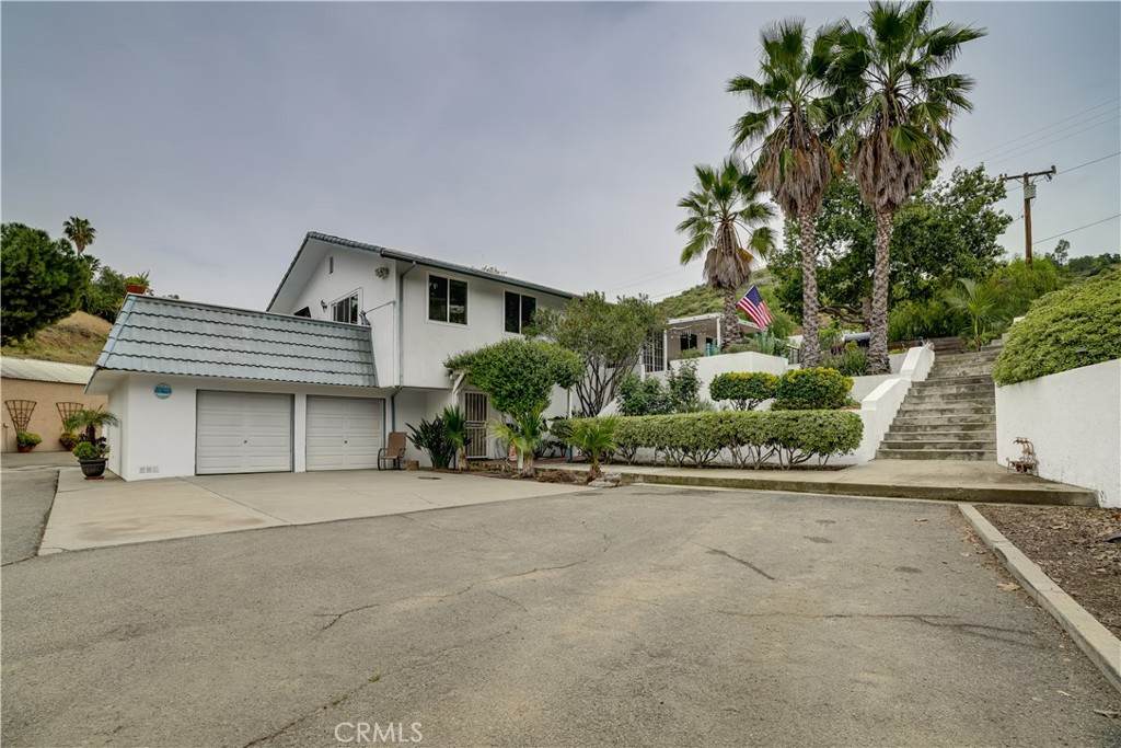 https://bt-photos.global.ssl.fastly.net/socal/orig_boomver_1_422689291-2.jpg