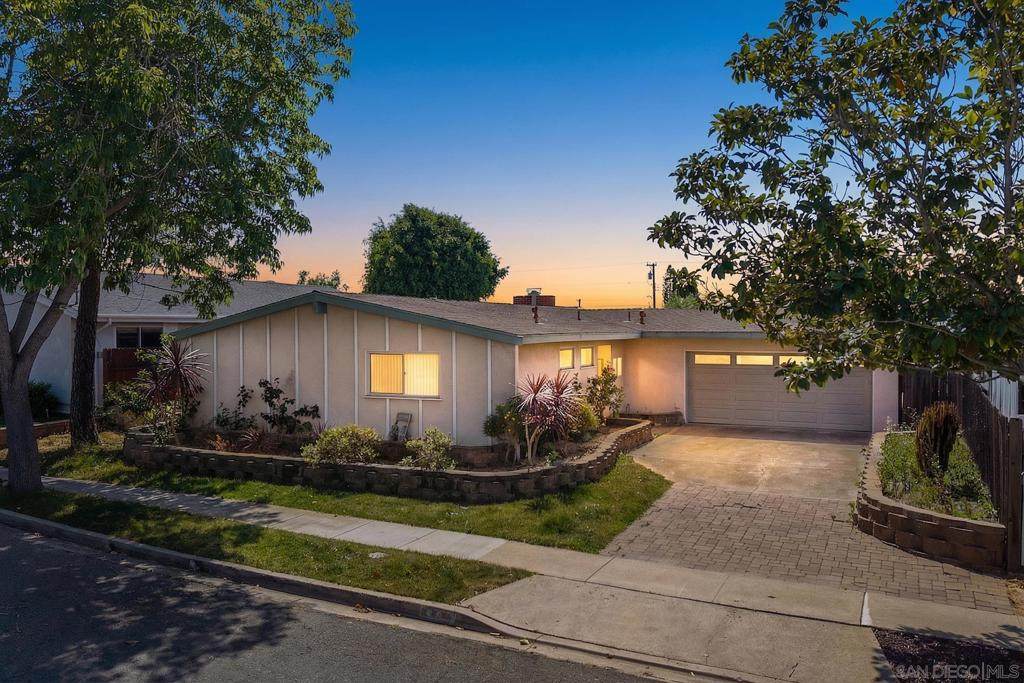4775 Mount Harris Dr - Photo 1