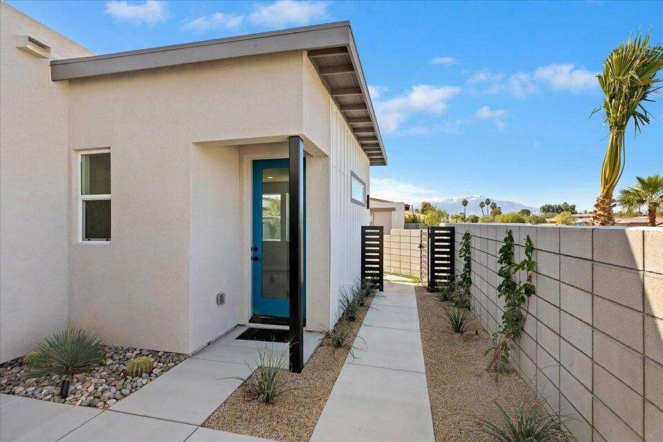 https://bt-photos.global.ssl.fastly.net/socal/orig_boomver_1_422698005-2.jpg