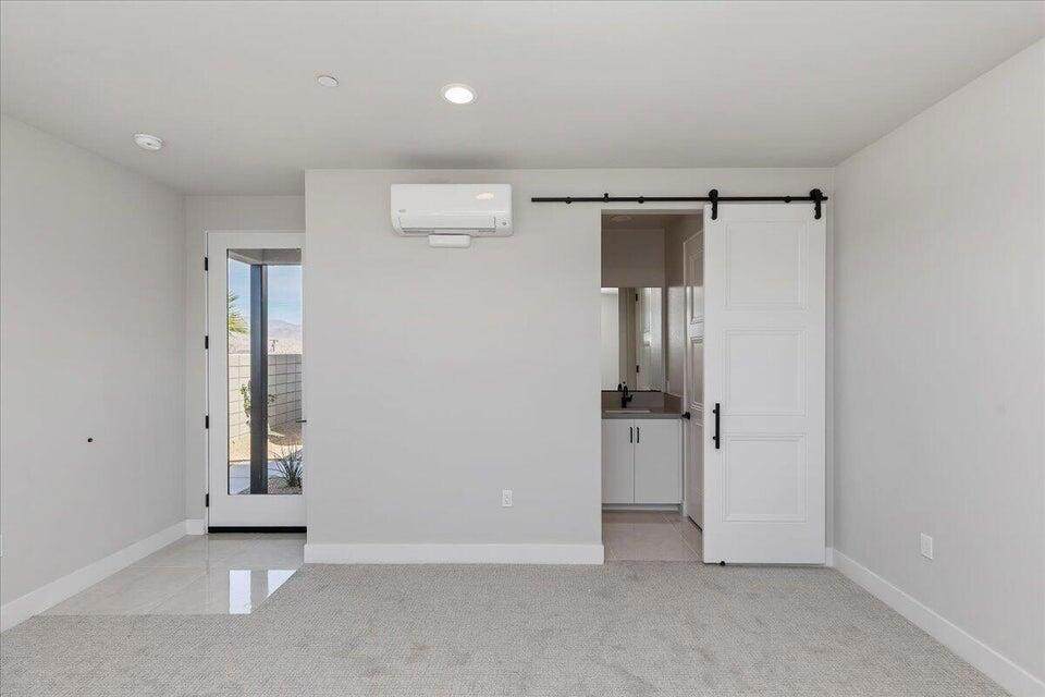 https://bt-photos.global.ssl.fastly.net/socal/orig_boomver_1_422698005-2.jpg