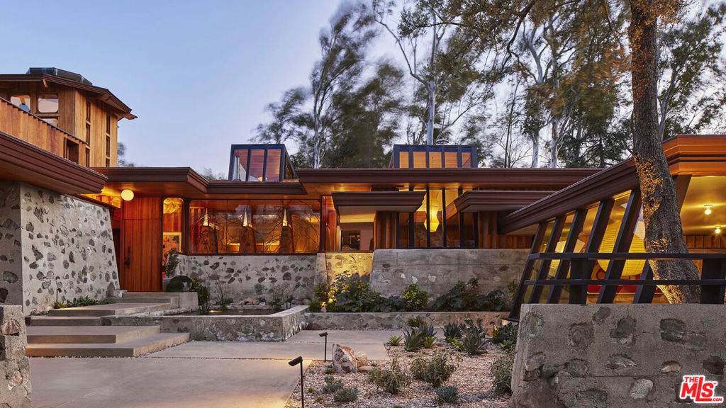 126 Summit Road - Photo 1