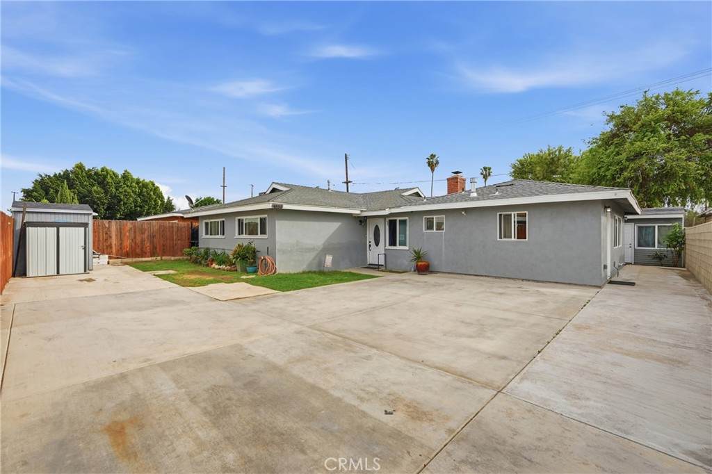 https://bt-photos.global.ssl.fastly.net/socal/orig_boomver_1_422701122-2.jpg