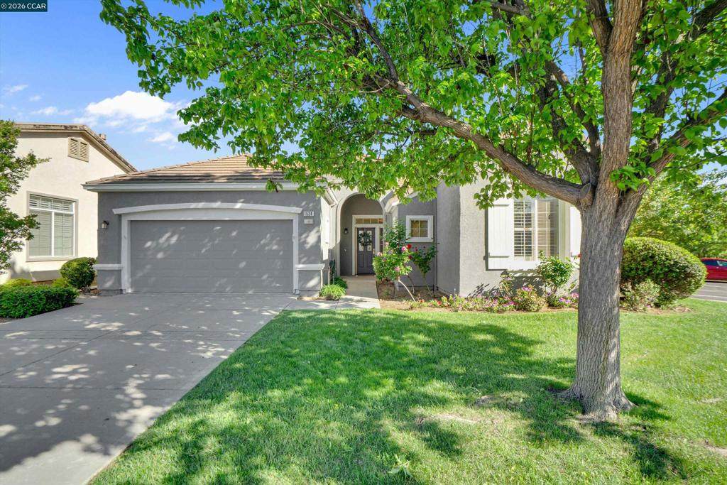 1524 Bismarck Ln - Photo 1