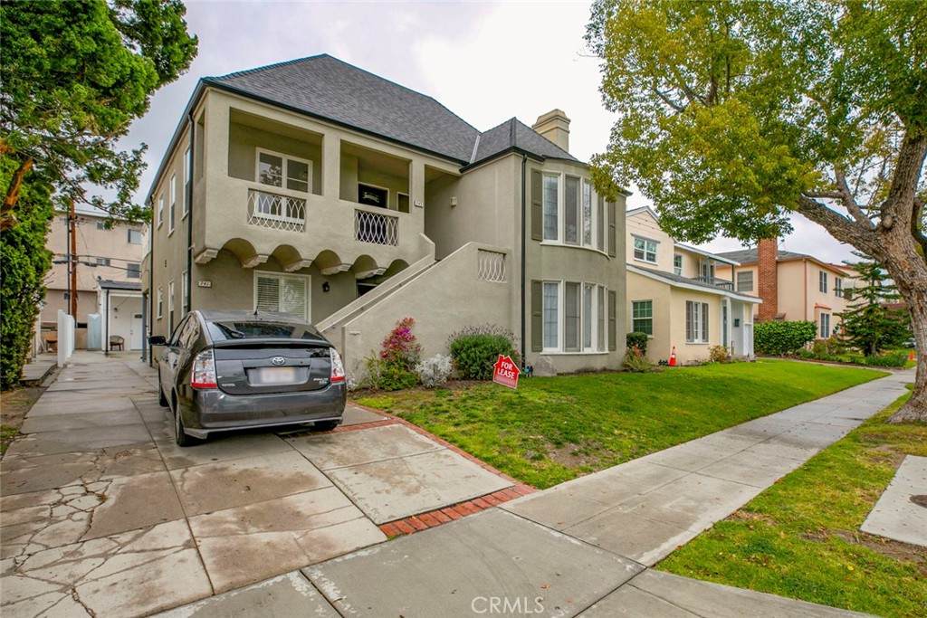 741 Doran Street - Photo 1