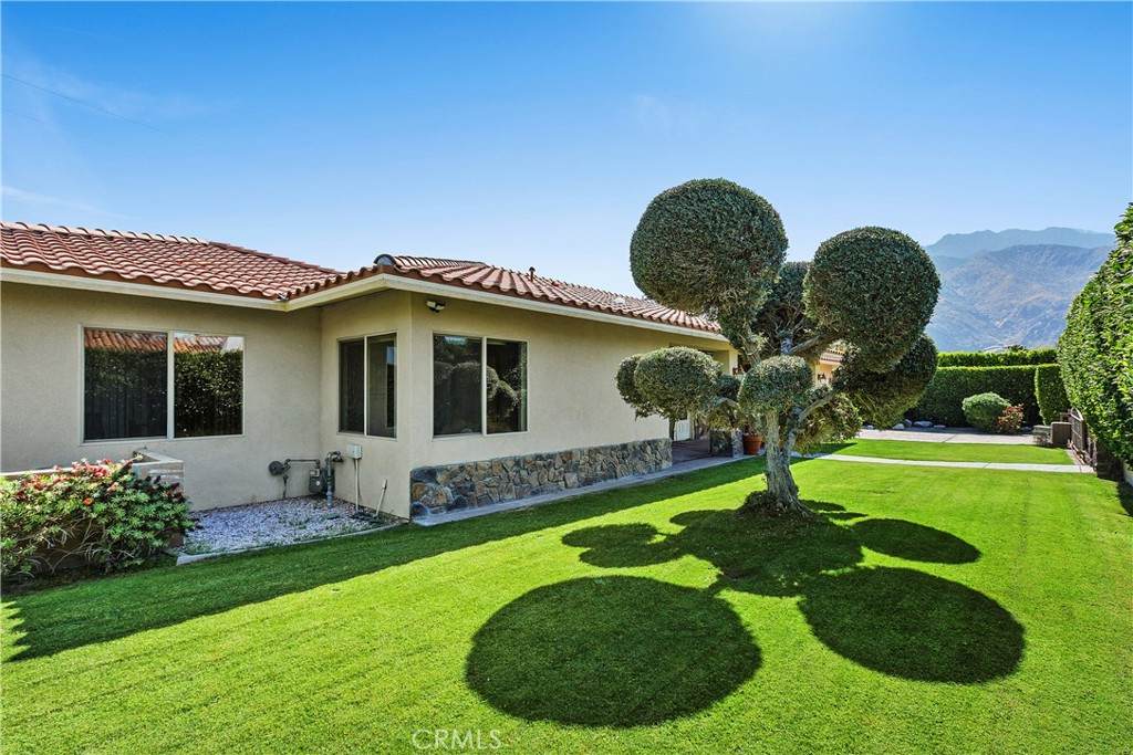 https://bt-photos.global.ssl.fastly.net/socal/orig_boomver_1_422711907-2.jpg