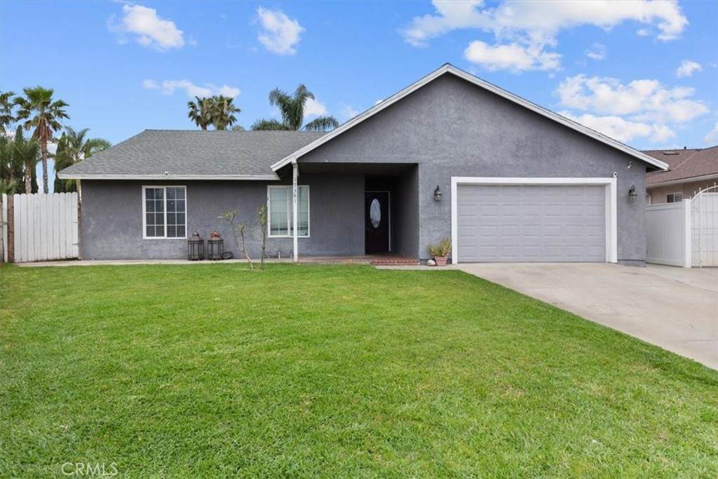 17381 Seville Court - Photo 1