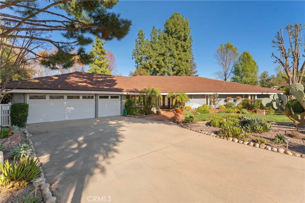 https://bt-photos.global.ssl.fastly.net/socal/orig_boomver_1_422721590-2.jpg