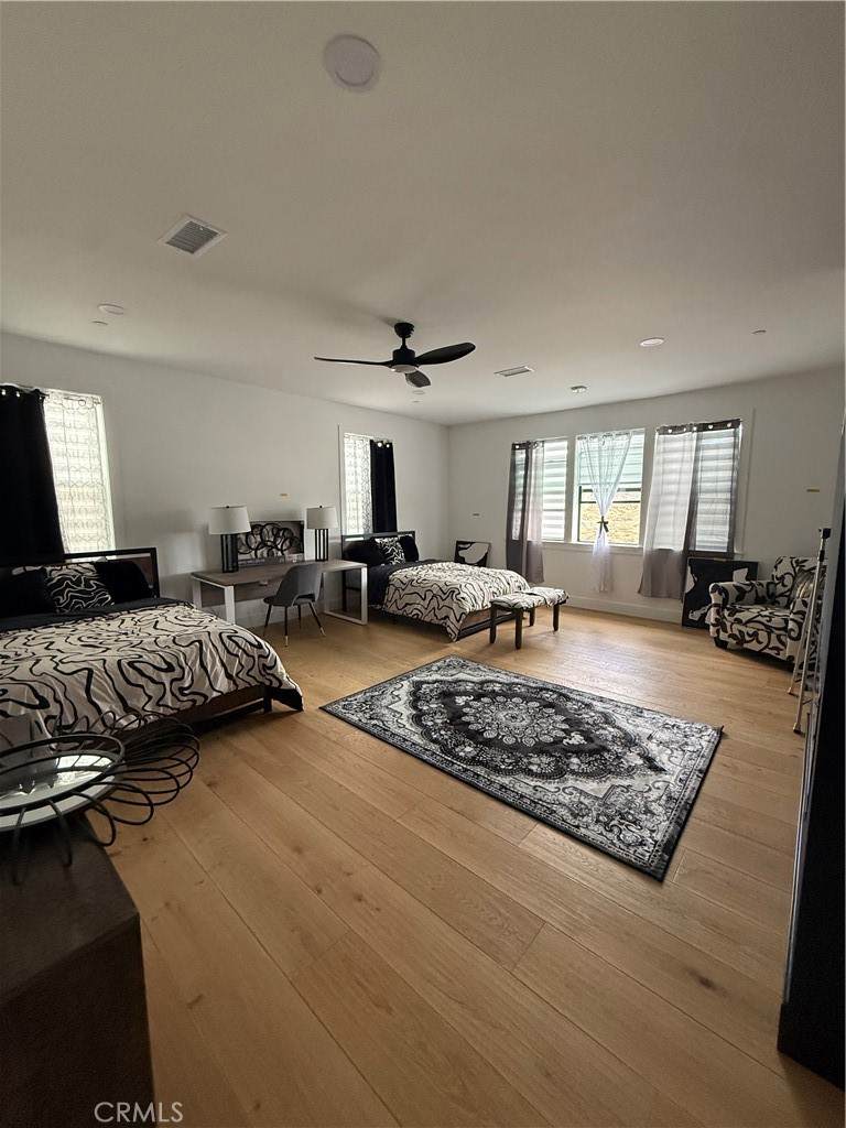 https://bt-photos.global.ssl.fastly.net/socal/orig_boomver_1_422731321-2.jpg
