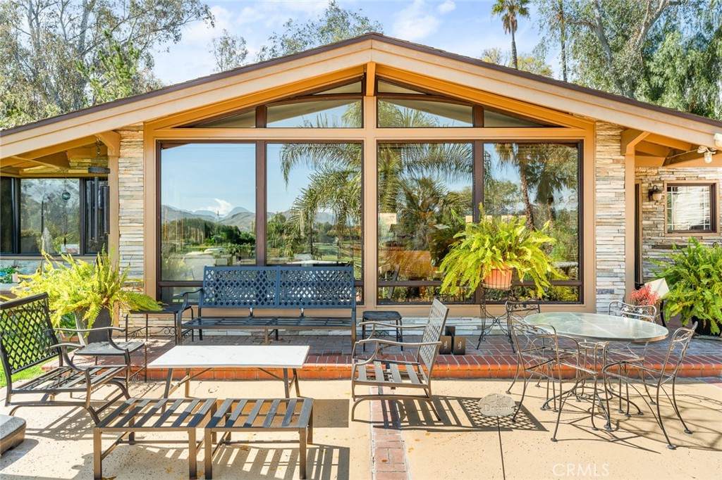 https://bt-photos.global.ssl.fastly.net/socal/orig_boomver_1_422739185-2.jpg