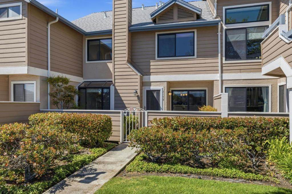 2175 Vista Del Mar - Photo 1