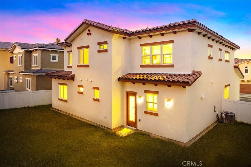 https://bt-photos.global.ssl.fastly.net/socal/orig_boomver_1_422759828-2.jpg