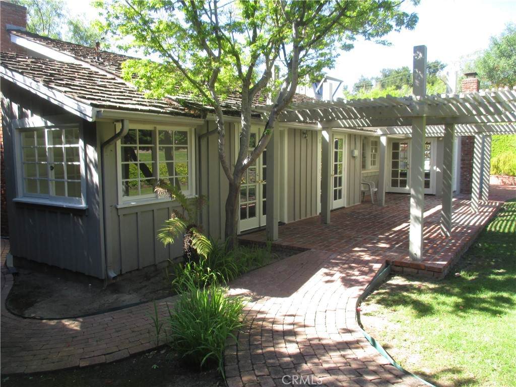 https://bt-photos.global.ssl.fastly.net/socal/orig_boomver_1_422760049-2.jpg