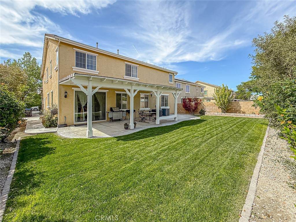 https://bt-photos.global.ssl.fastly.net/socal/orig_boomver_1_422771500-2.jpg