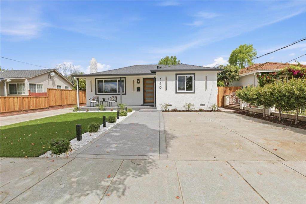 140 Marian Lane - Photo 1